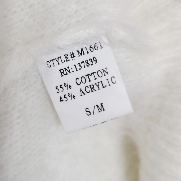 Dreamers sequin sleeve fuzzy white sweater - Picture 6 of 7